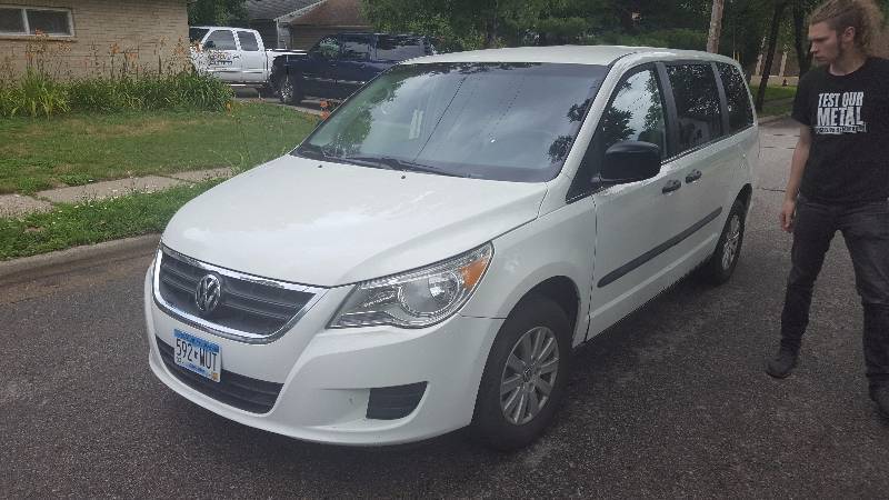 2009 VW Routan S