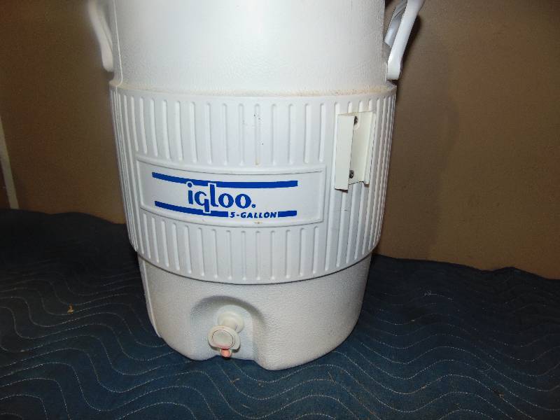 Igloo 5 Gallon Beverage Cooler