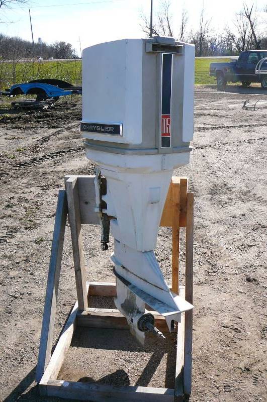 lot 6 image: Chrysler Boat Motor