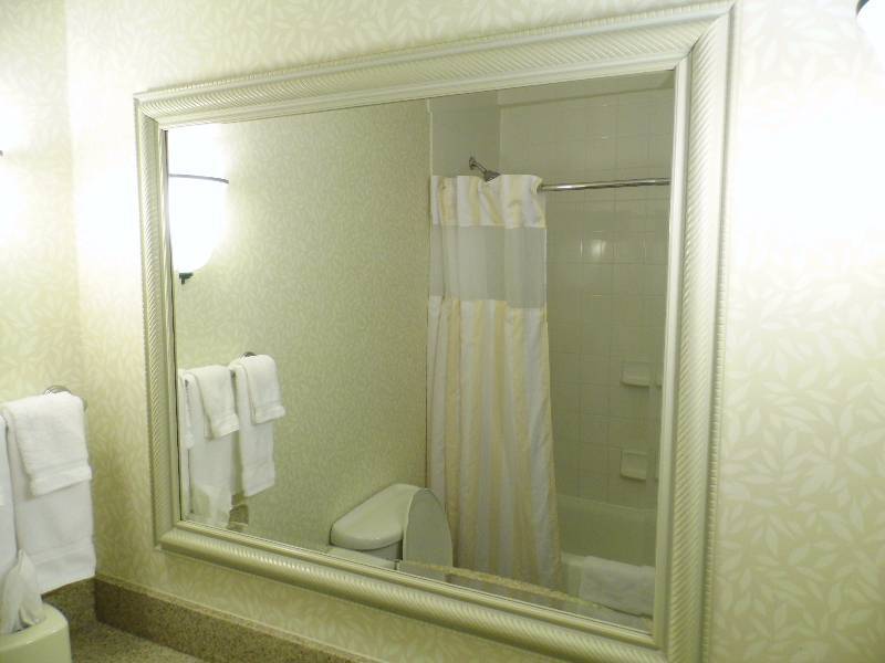 Mirror Bathroom Hilton Garden Inn Grand Forks Nd 5 K Bid