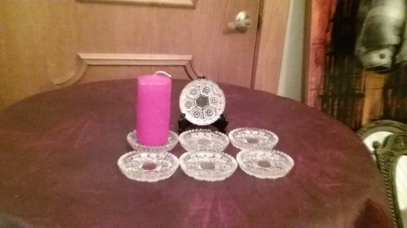 lot 109 image: CANDLE HOLDERS AND BASKETS