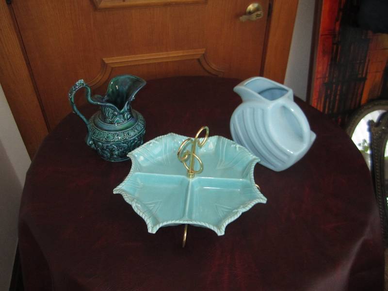 lot 157 image: TWO WATER PITCHERS AND A RELISH TRAY