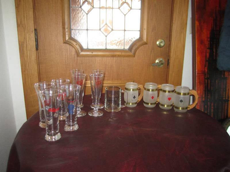 lot 114 image: BEER MUGS AND GLASSES