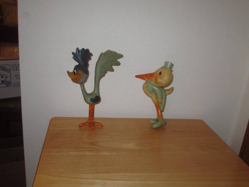 lot 130 image: VINTAGE TOYS