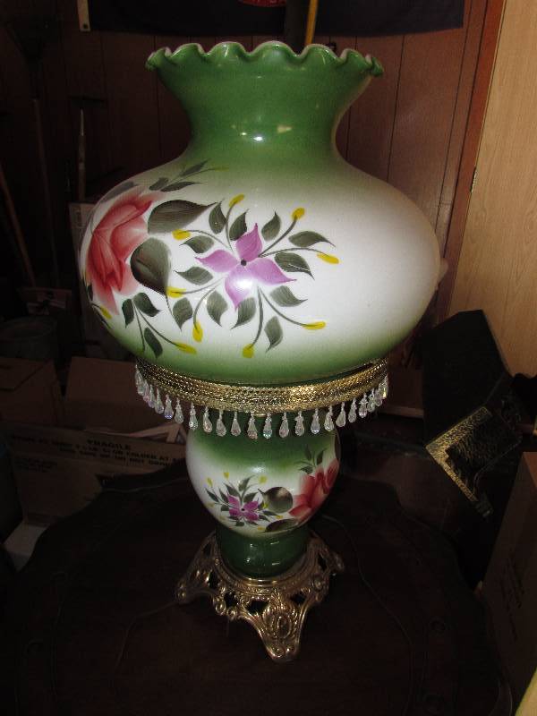 lot 6 image: VINTAGE ELECTRIC LAMP