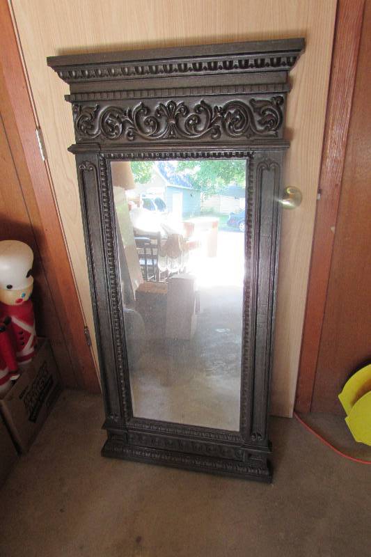 lot 13 image: HALL MIRROR