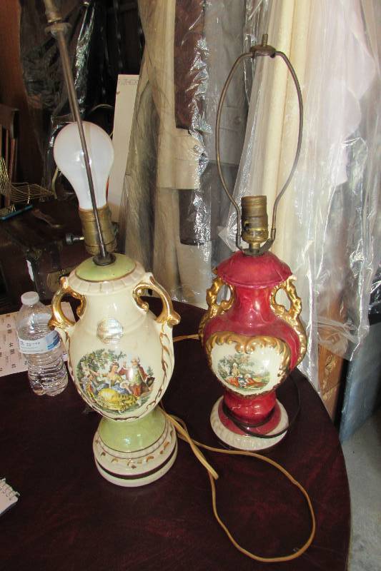 lot 26 image: TWO VINTAGE ELECTRIC LAMP BASES