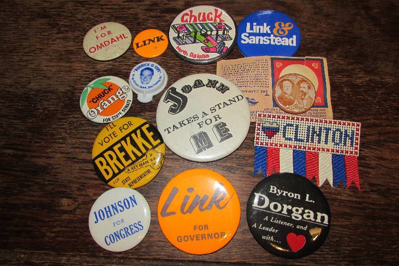 lot 214 image: VINTAGE PINS  BUTTONS, POLITICAL