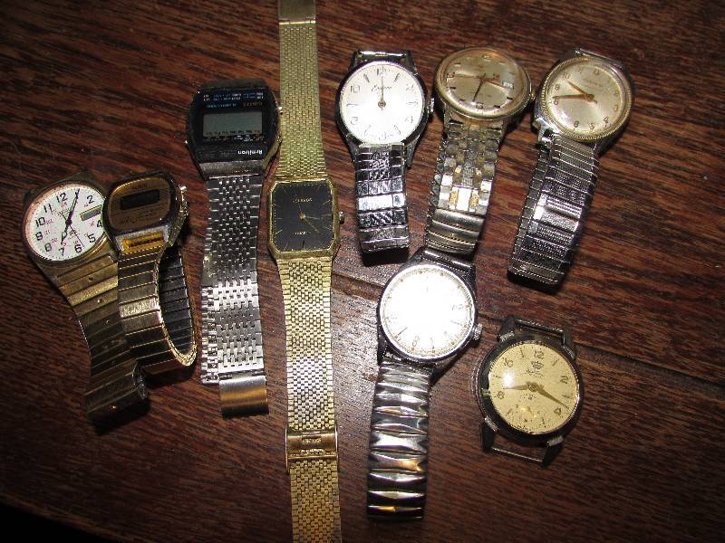 lot 166 image: WATCHES