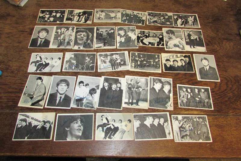 lot 177 image: BEATLES TRADING CARDS