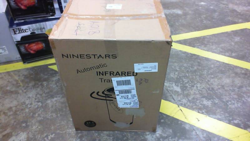 lot 2982 image: Oval Lid 21 Gallon Motion Sensor Trashcan