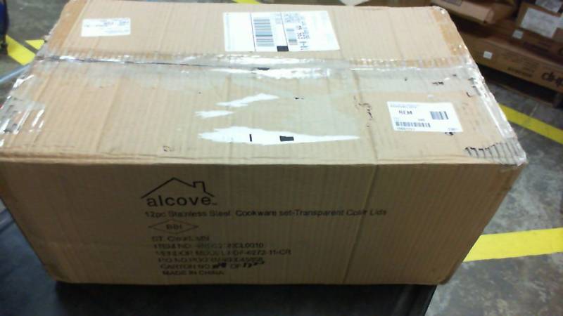lot 3005 image: alcove 12pc SS Cookware Clear