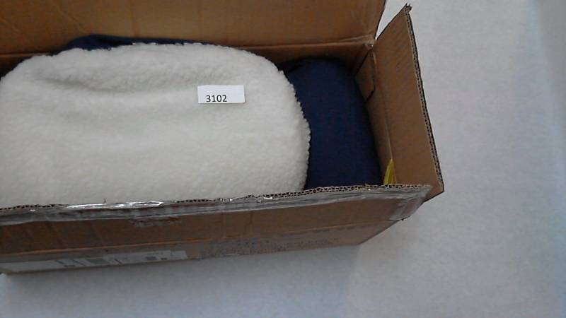 lot 3102 image: alcove Catnap Bed with Feather Toy Blue