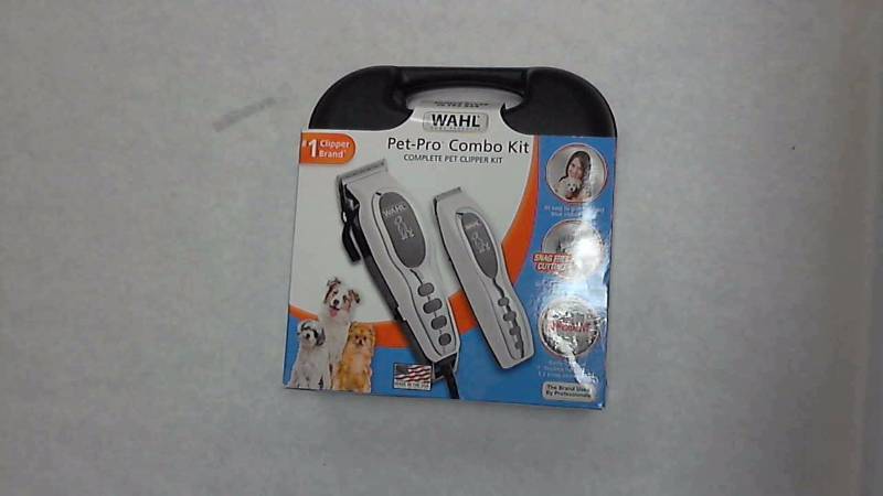 lot 3107 image: Wahl Pet Pro 17pc Grooming Kit