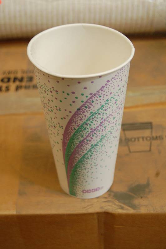 lot 4 image: 2 Cases 24oz Dixie Cups