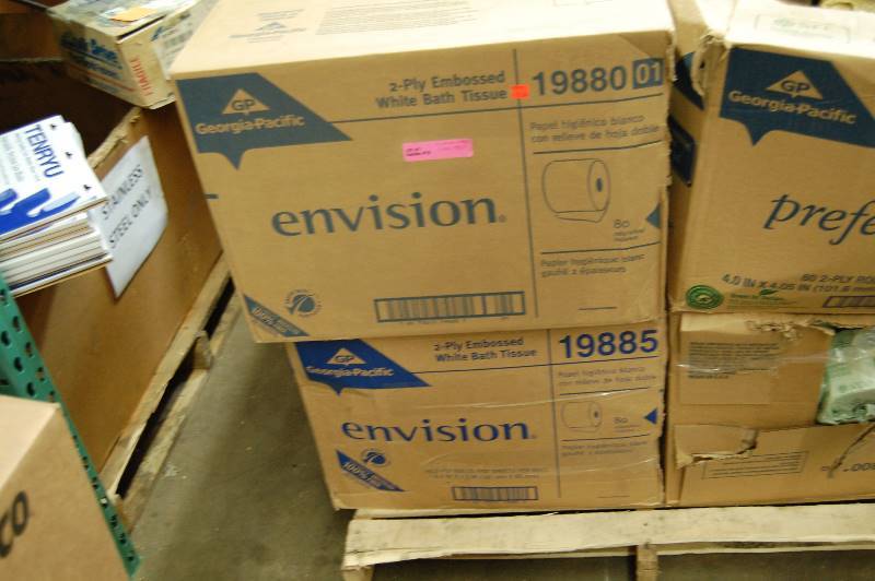 lot 6 image: 3 Cases Toilet Tissue-2 Ply