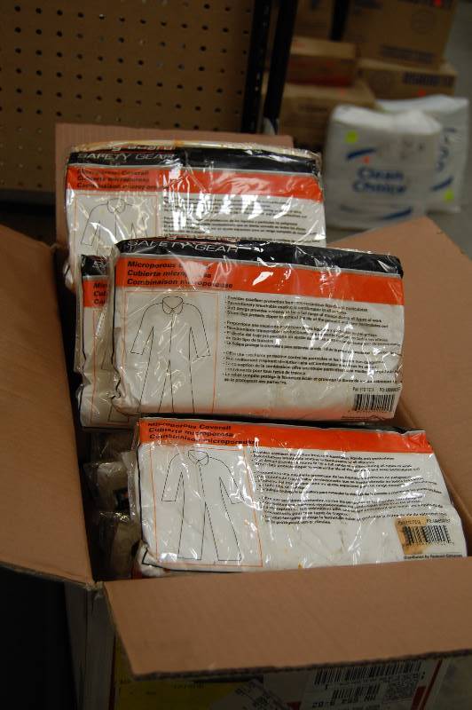 lot 18 image: 15 Protective Suites