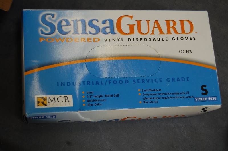 lot 22 image: 9 Boxes Small Vinyl Disposable Gloves