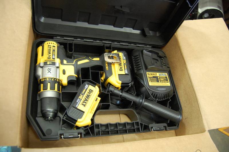 lot 24 image: 20V DeWalt Hammerdrill Kit-Factory Reconditioned