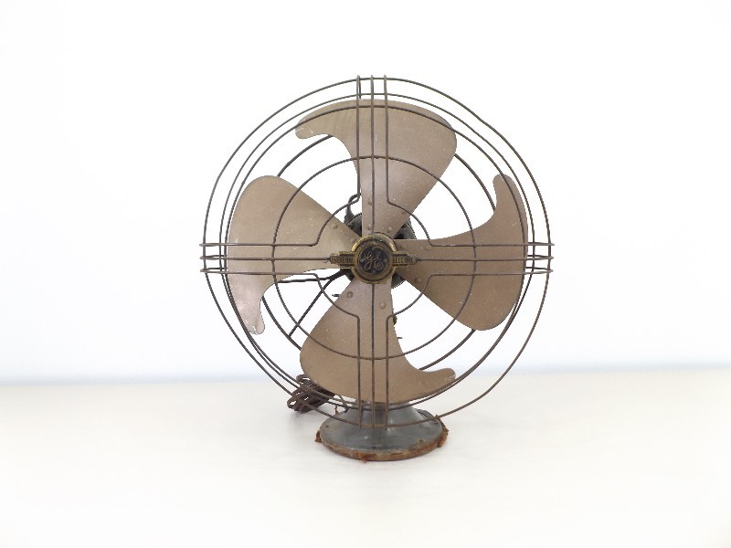Vintage GE 18 Electric Fan