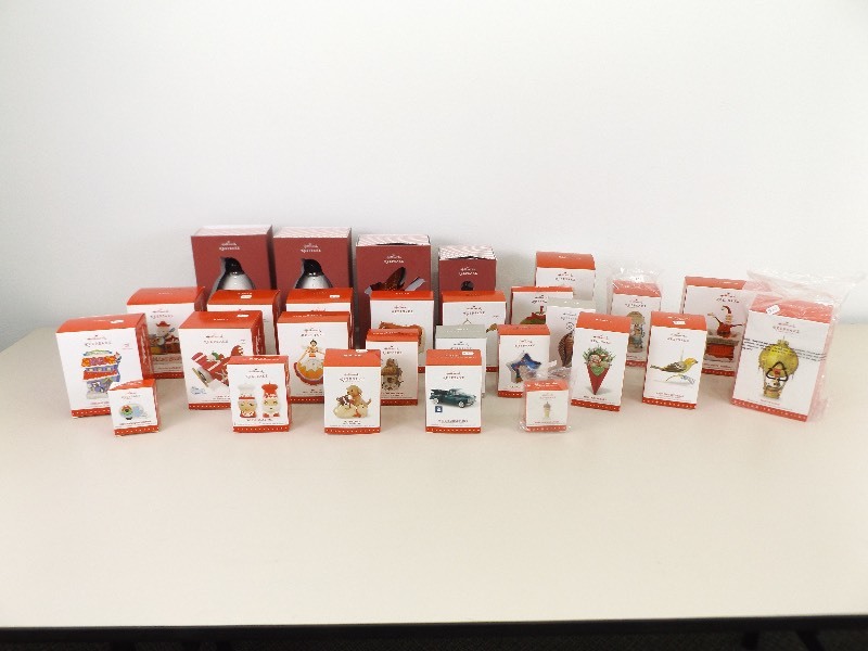 Lot of 2015-2016 Higher End Hallmark Keepsake Ornaments