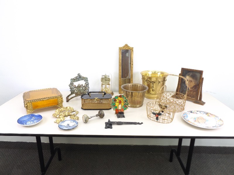 Large Lot of Miscellaneous Brass, Cast Iron, Porcelain etc. Home Decor