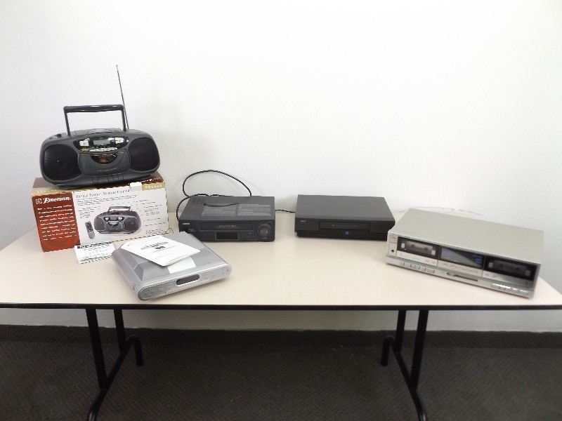 Lot of Radios, DVD Player, VHS Player etc. Electronics