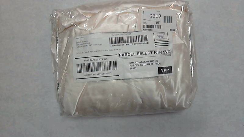 lot 2319 image: Luxury Woven Satin King Sheet Set Ivory King