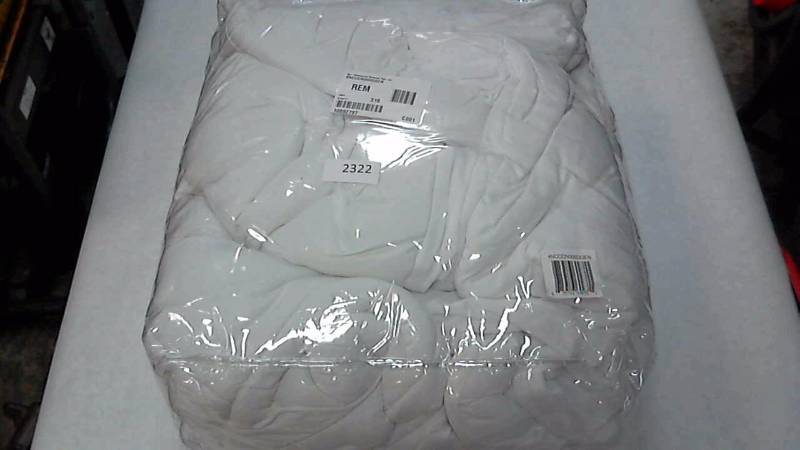 lot 2322 image: Alcove - Waterproof Mattress Pad - Queen