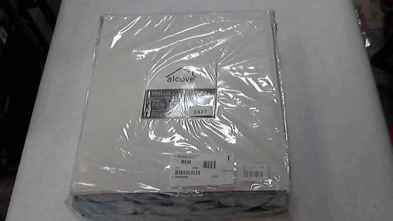 lot 2427 image: Bedspread Sheet Set Alcove Trellis Queen Blue