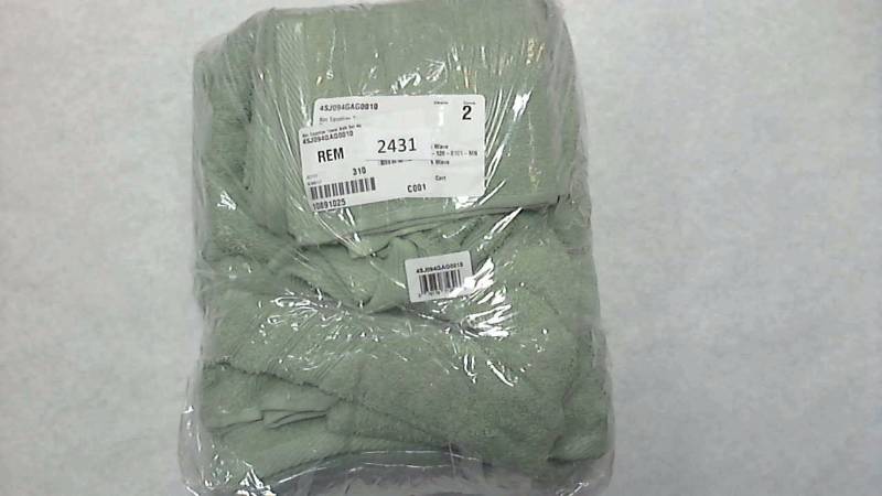lot 2431 image: 8pc Egyptian Towel Bath Set Aqua Green