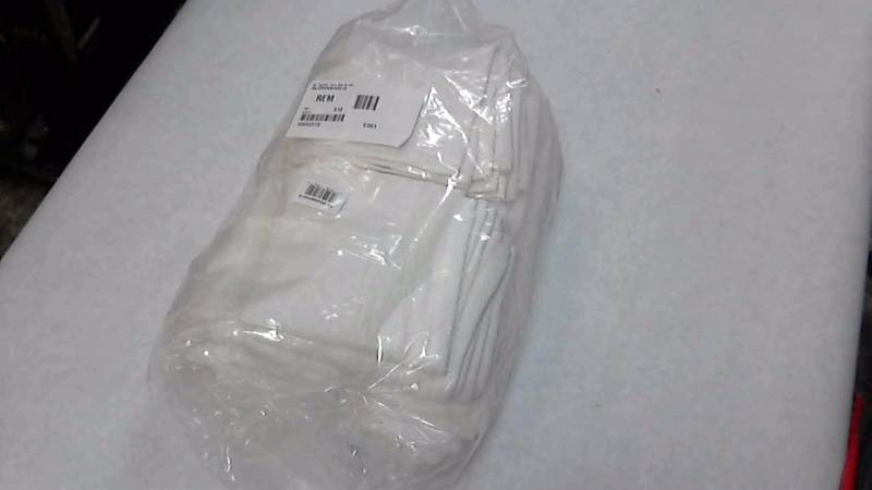 lot 2432 image: 8pc Egyptian Towel Bath Set White