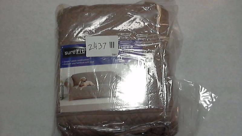 lot 2437 image: Non-Skid Microfiber Pet Sofa  Couch&nbspCover Sable