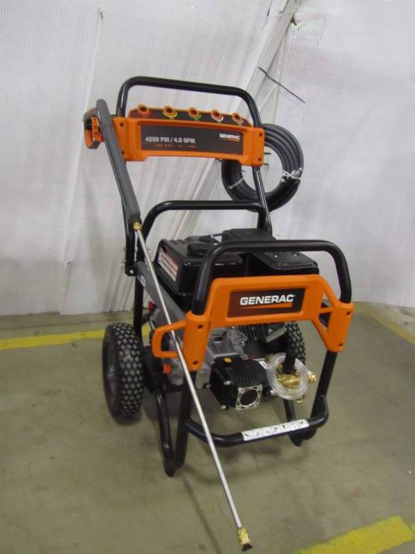 Generac 4,200 PSI 4.0 GPM OHV Engine Triplex Pump Gas Powered Pressure ...