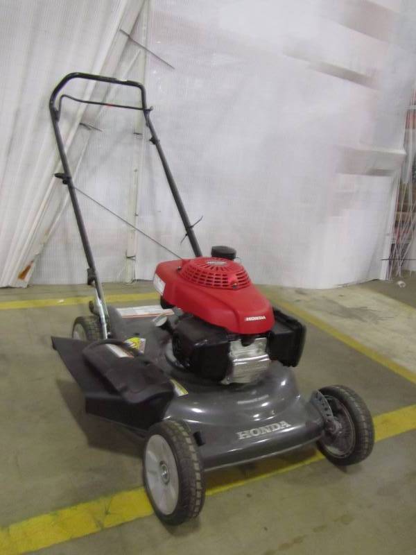 lot 8 image: Honda 21 in. Push Walk-Behind Gas Mower -