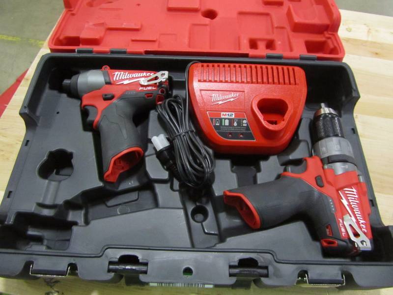 lot 38 image: Milwaukee M12 FUEL 12-Volt Lithium-Ion 12 in. Hammer DrillDriver and Impact Combo Kit