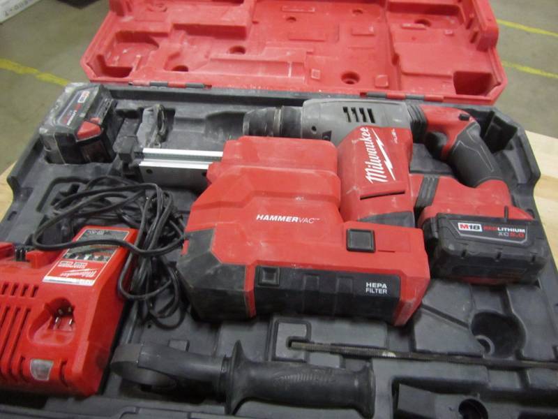 lot 40 image: Milwaukee M18 Fuel 18-Volt Lithium-Ion Brushless 1-18 in. SDS-Plus Rotary Hammer and Hammervac Dedicated Dust Extractor Kit