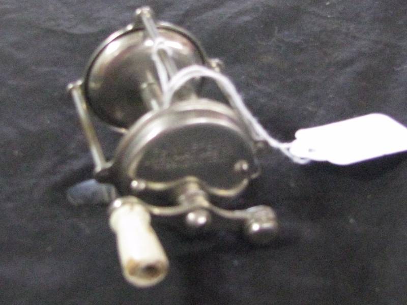 lot 8 image: Sunnybrook ReelUnion Hardware