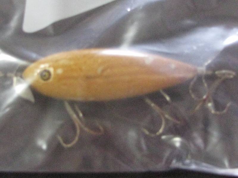 lot 10 image: Wood Glass Eye Fishing Lure
