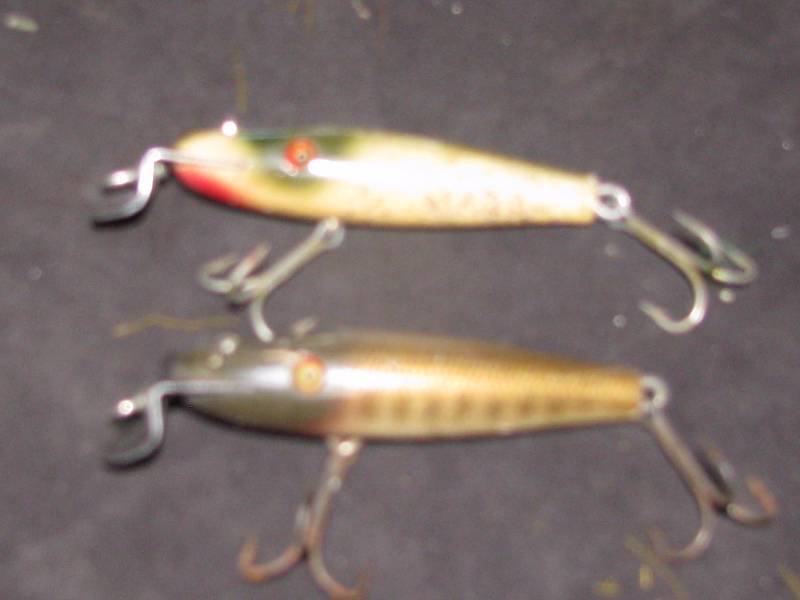 lot 15 image: Creek Chub Lures wGlass Eyes