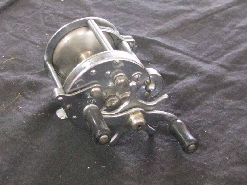 lot 31 image: Pflueger Rocket Reel