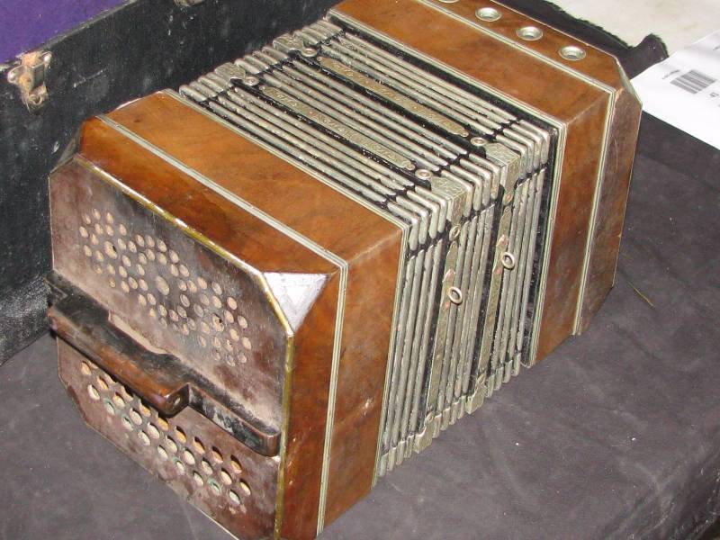lot 44 image: Concertina in Box