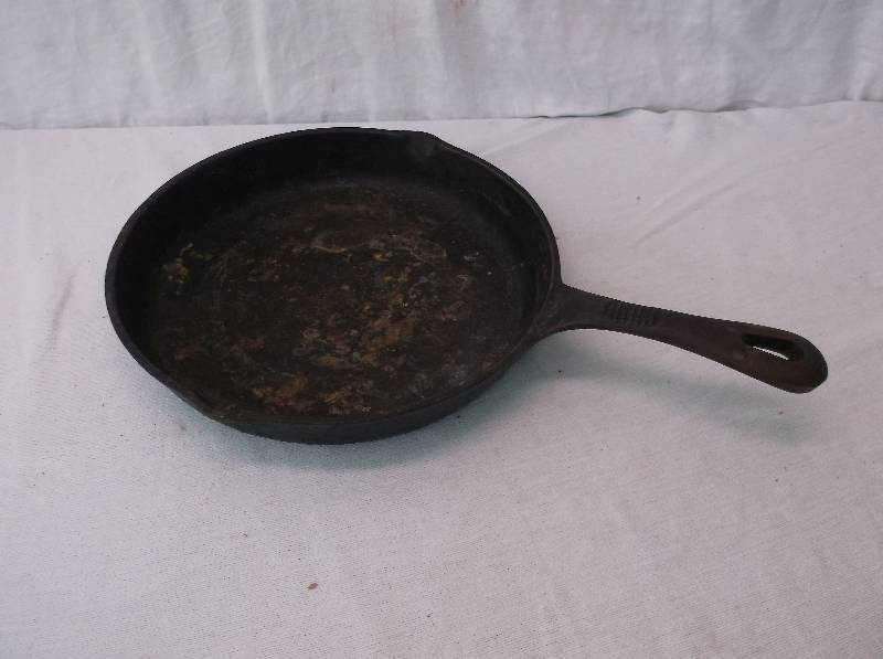lot 2 image: Collectible
