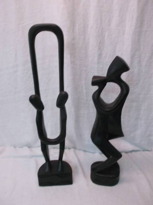 lot 14 image: Decor
