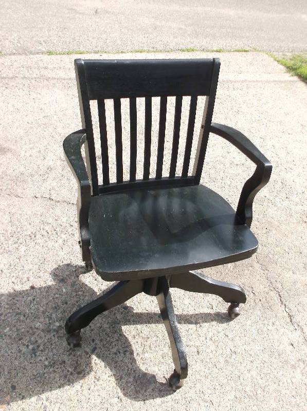 lot 26 image: Office Chair
