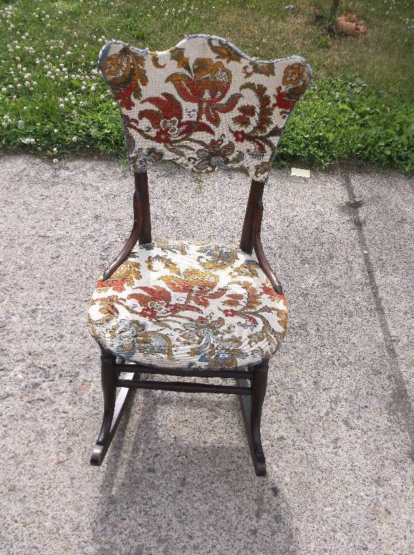 lot 29 image: AntiqueVintage