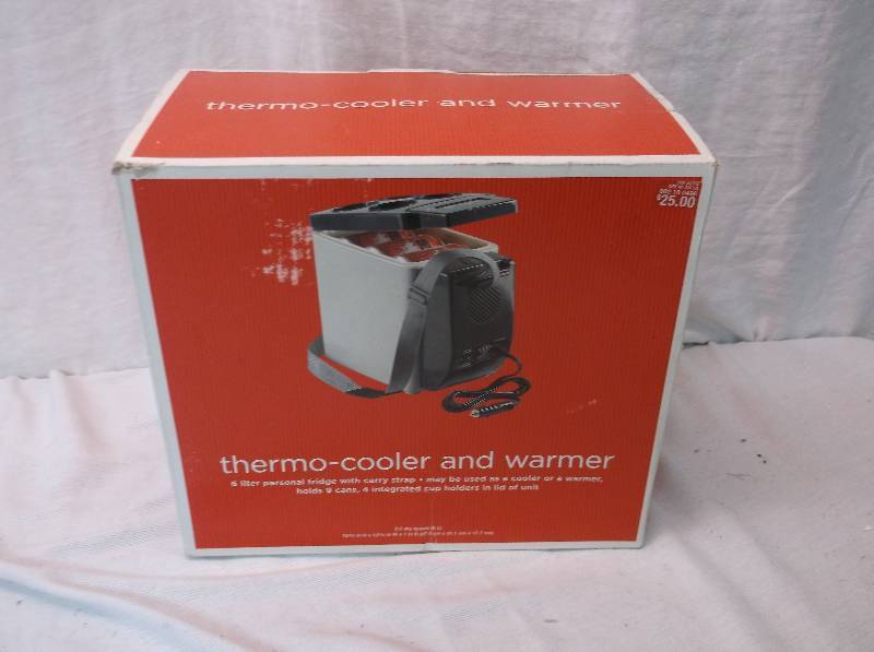 lot 46 image: Cooler