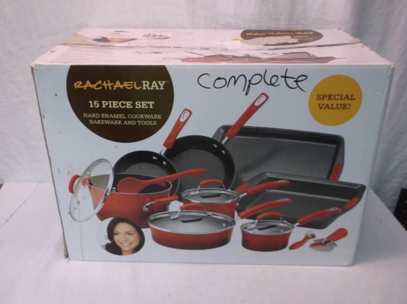 lot 59 image: Rachael Ray
