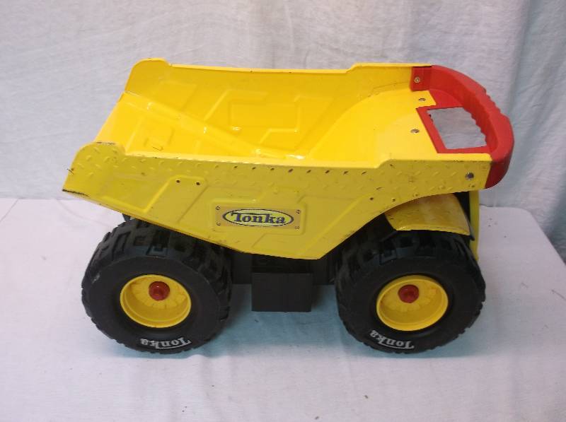 lot 65 image: Tonka