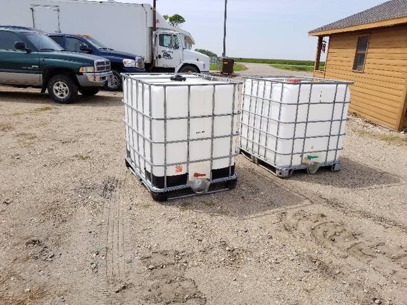 lot 17 image: 2 Empty 250 Gal Shuttles